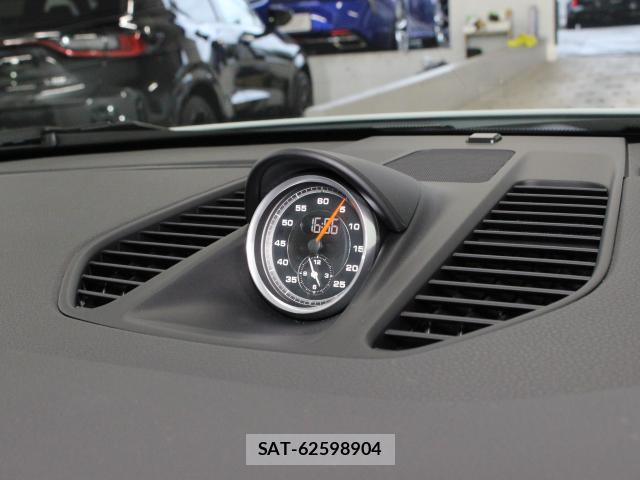 Porsche 911 2019-03 8753850-3