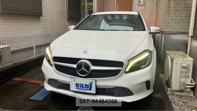 Mercedes Benz A-CLASS 2016-03 8753639-0