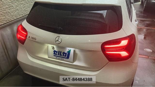 Mercedes Benz A-CLASS 2016-03 8753639-1