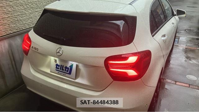 Mercedes Benz A-CLASS 2016-03 8753639-12