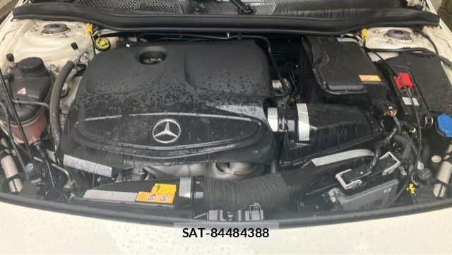 Mercedes Benz A-CLASS 2016-03 8753639-7