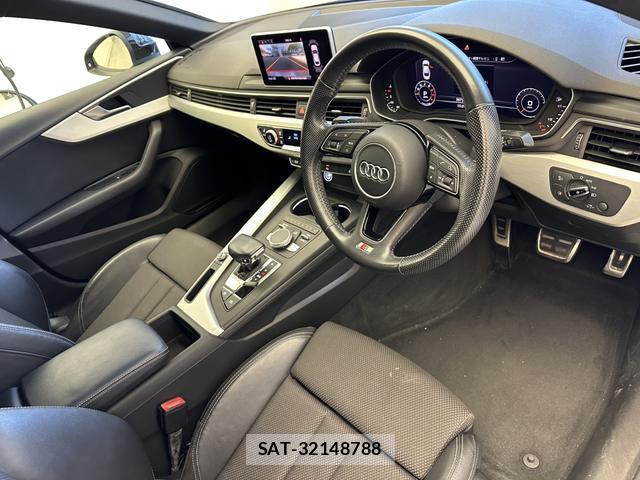 Audi A5 2018-05 8753530-1