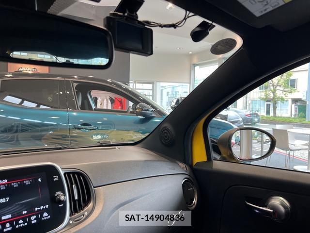 Abarth 595 2022-03 8752326-8