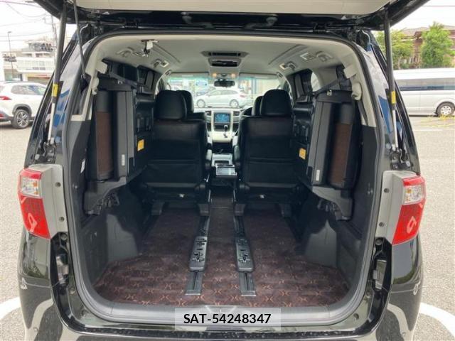 Toyota ALPHARD 2014-06 8753478-7