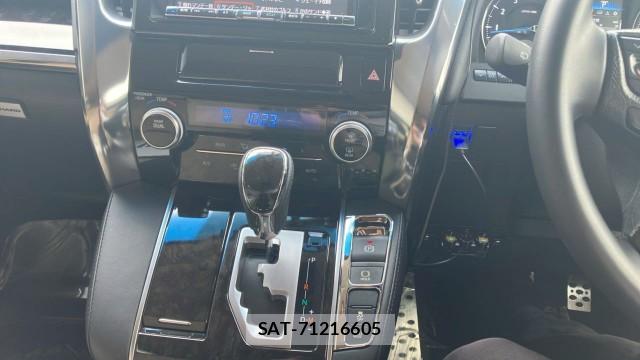 Toyota ALPHARD 2015-08 8753620-14