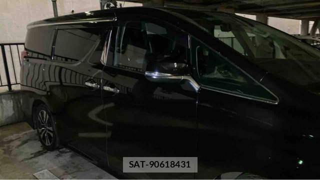 Toyota ALPHARD 2018-05 8753622-3