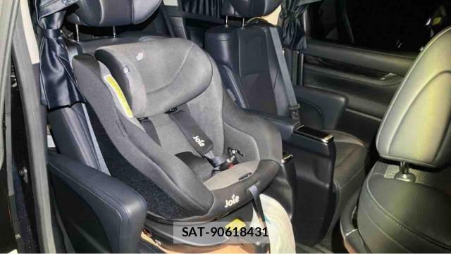 Toyota ALPHARD 2018-05 8753622-6
