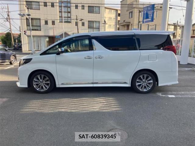 Toyota ALPHARD 2017-01 8754414-1