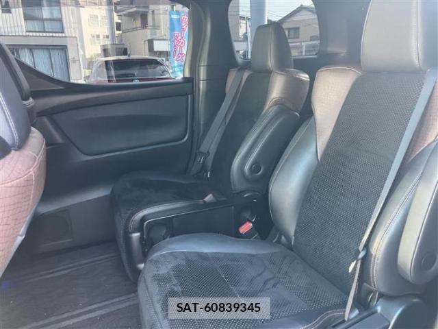 Toyota ALPHARD 2017-01 8754414-6