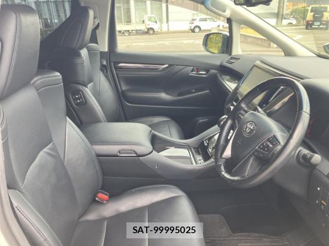 Toyota ALPHARD 2018-05 8754656-3