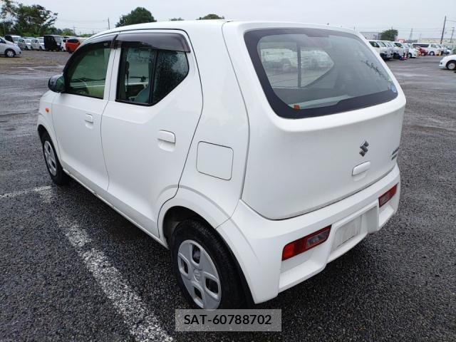 Suzuki ALTO 2015-08 8752645-4