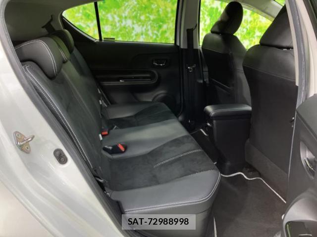 Toyota AQUA 2015-12 8752368-4
