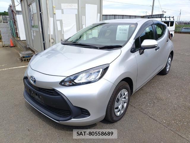 Toyota AQUA 2023-08 8752591-0
