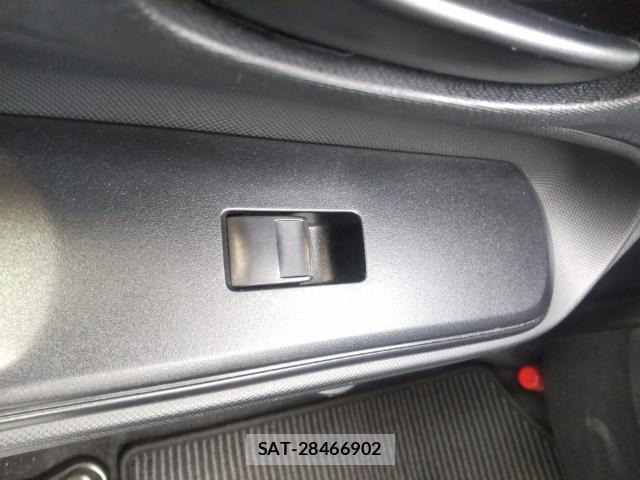Toyota AQUA 2016-08 8752603-12