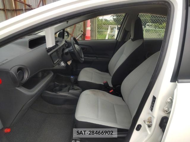 Toyota AQUA 2016-08 8752603-15