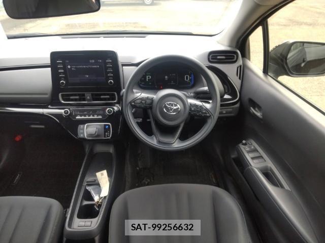 Toyota AQUA 2021-08 8752614-2