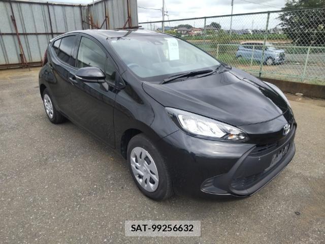 Toyota AQUA 2021-08 8752614-3