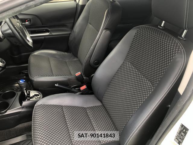 Toyota AQUA 2015-12 8752700-5