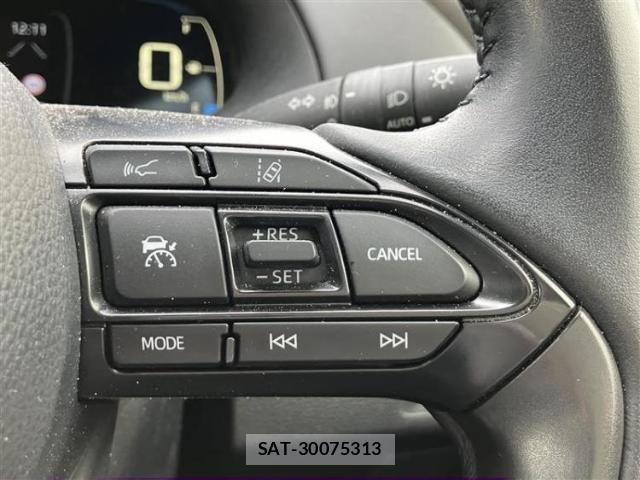 Toyota AQUA 2022-05 8752782-10
