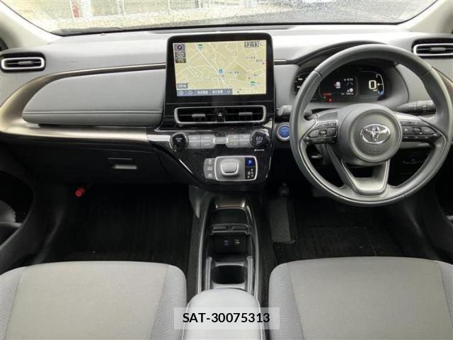 Toyota AQUA 2022-05 8752782-3
