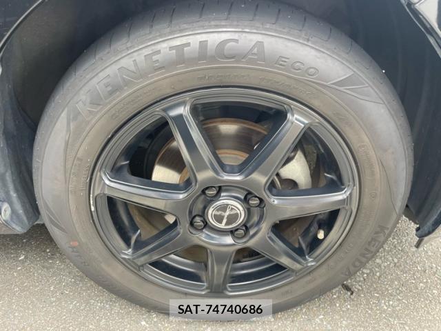 Toyota AQUA 2016-09 8752996-12