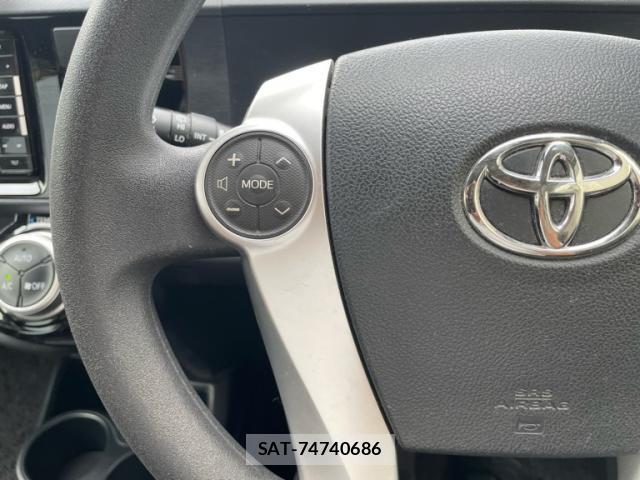 Toyota AQUA 2016-09 8752996-16