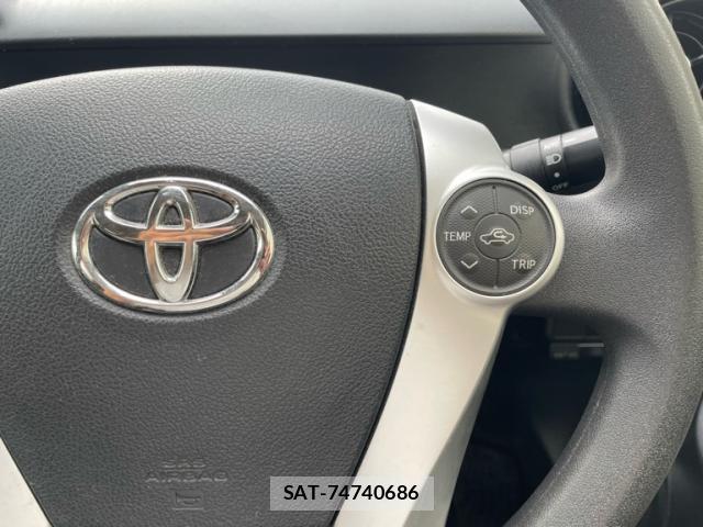 Toyota AQUA 2016-09 8752996-17