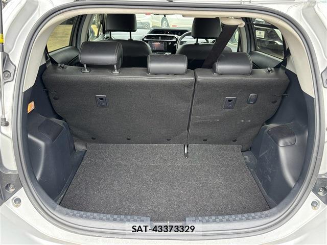 Toyota AQUA 2019-11 8753391-6