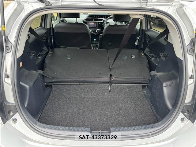 Toyota AQUA 2019-11 8753391-7