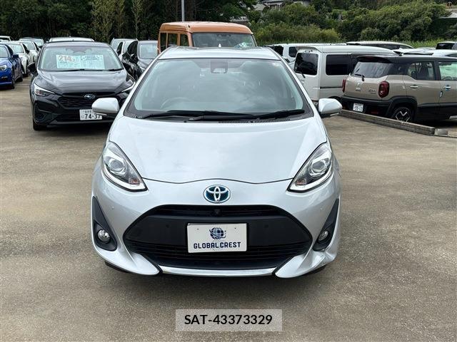 Toyota AQUA 2019-11 8753391-9