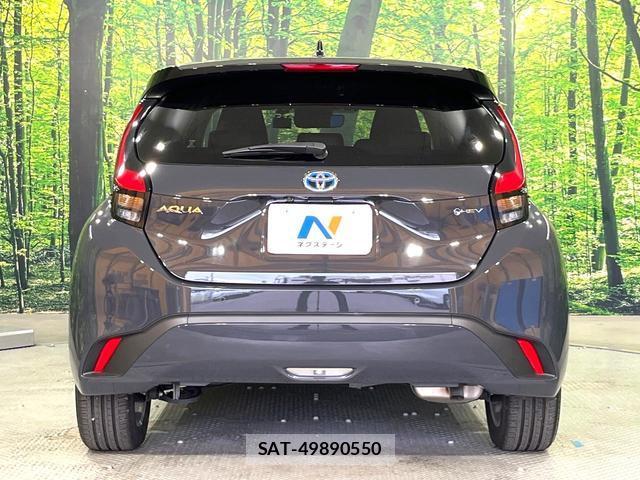 Toyota AQUA 2024-10 8753472-14