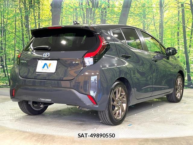 Toyota AQUA 2024-10 8753472-16