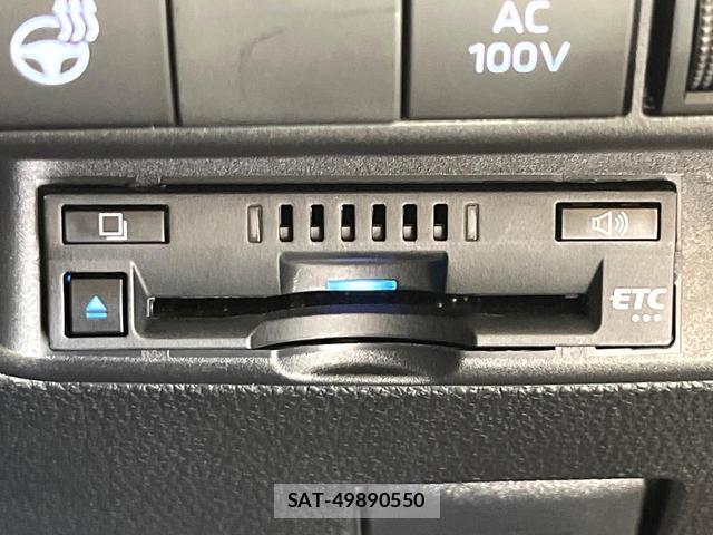 Toyota AQUA 2024-10 8753472-4