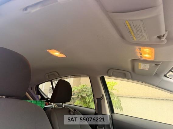 Toyota AQUA 2015-03 8753554-15