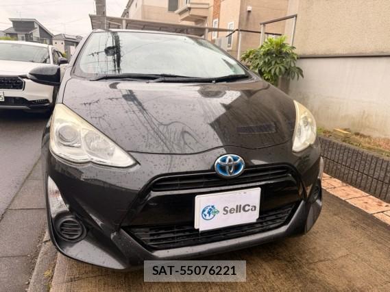 Toyota AQUA 2015-03 8753554-9