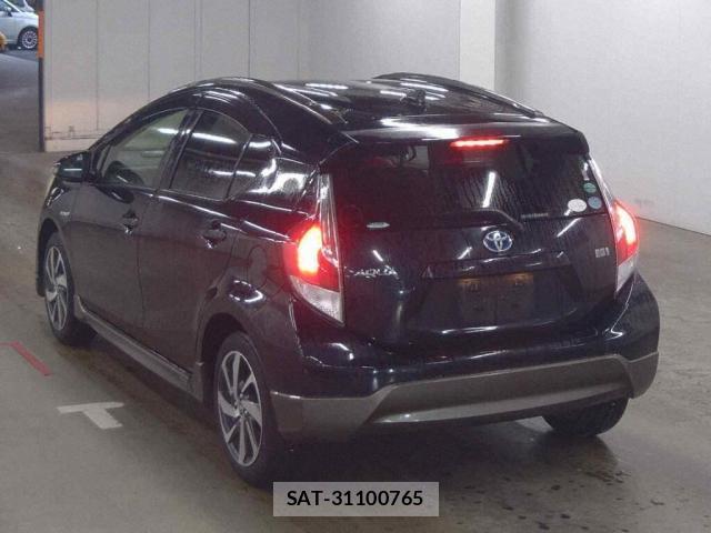 Toyota AQUA 2015-12 8754119-1