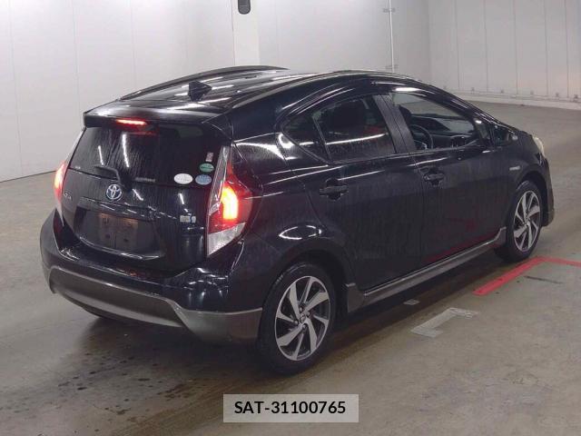 Toyota AQUA 2015-12 8754119-4