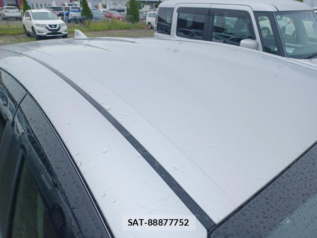 Toyota AQUA 2021-08 8754327-6