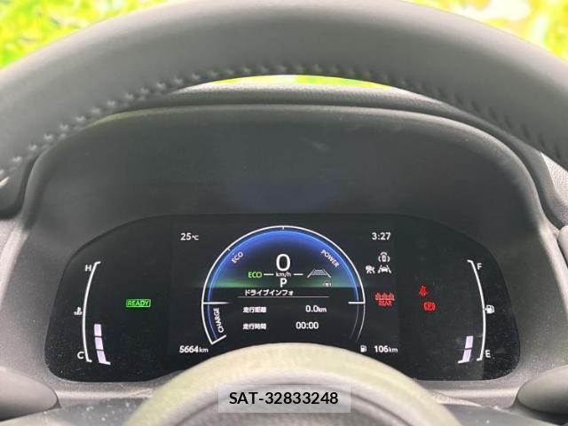 Toyota AQUA 2025-09 8754342-14