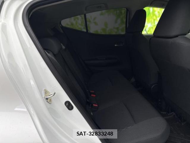 Toyota AQUA 2025-09 8754342-4