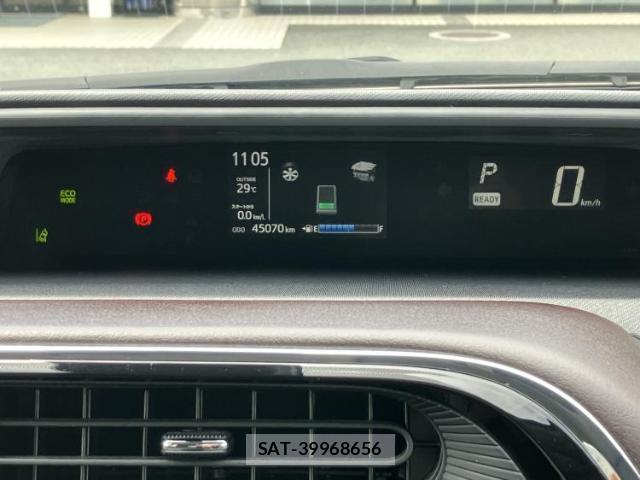 Toyota AQUA 2017-07 8754378-10