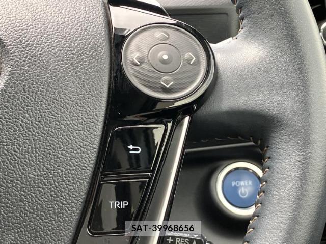 Toyota AQUA 2017-07 8754378-16