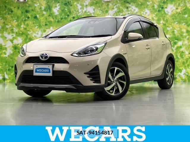 Toyota AQUA 2018-06 8754397-0