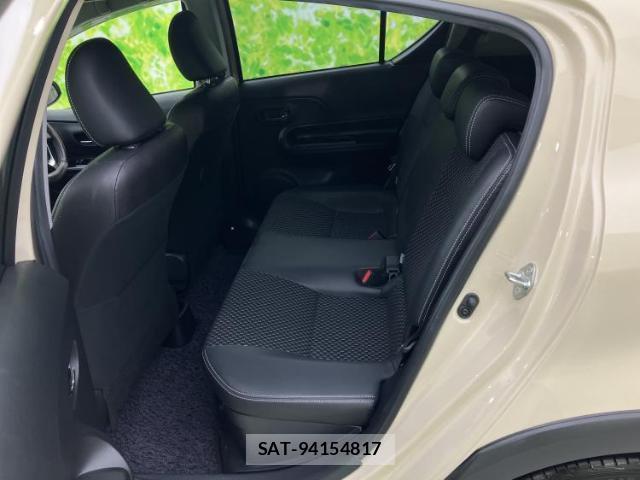 Toyota AQUA 2018-06 8754397-6