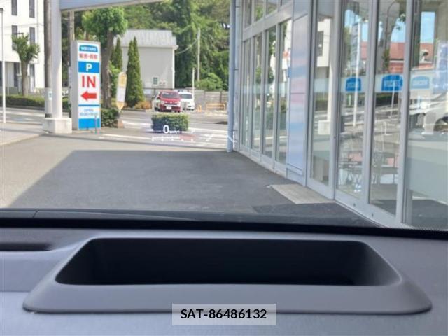 Toyota AQUA 2022-03 8754461-16