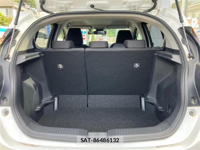 Toyota AQUA 2022-03 8754461-6