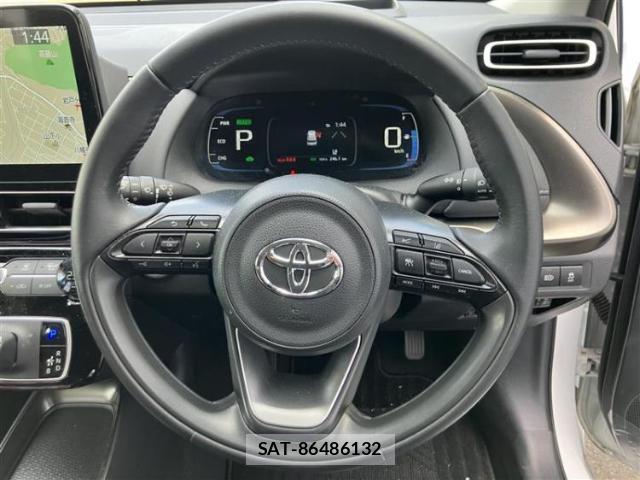 Toyota AQUA 2022-03 8754461-8