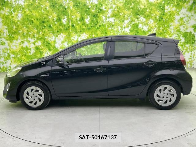 Toyota AQUA 2017-06 8754462-1