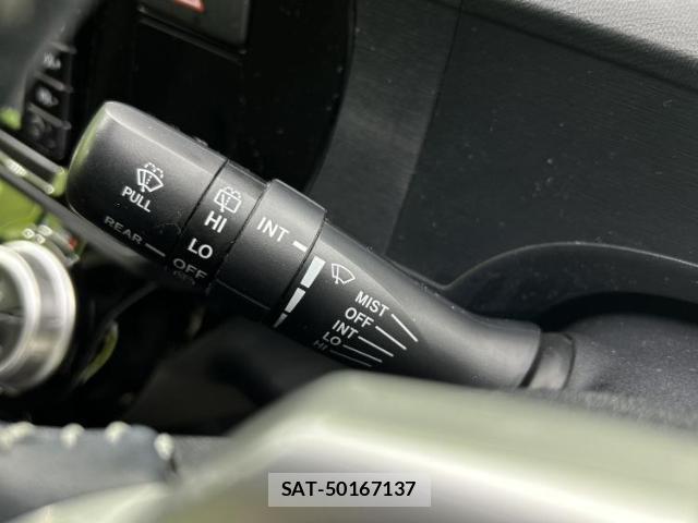 Toyota AQUA 2017-06 8754462-17