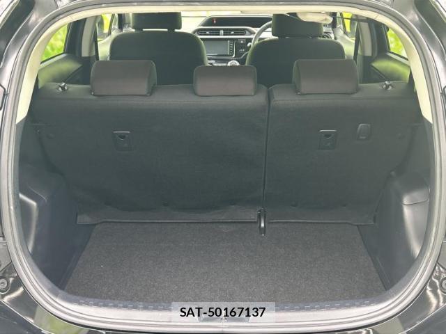 Toyota AQUA 2017-06 8754462-7